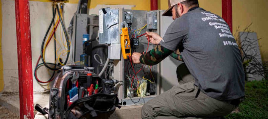 Commercial Refrigeration Tech